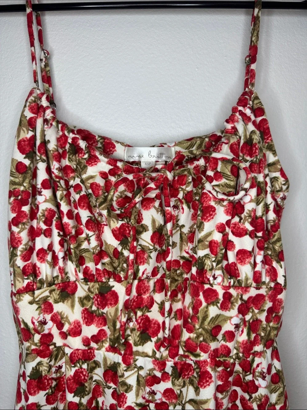 nine britton Red and Green Floral Mini Dress - Picture 3 of 7